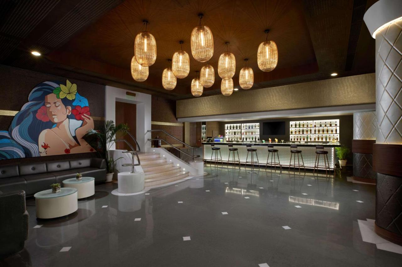 果阿卡维洛辛丽笙度假酒店 卡维洛瑟姆 外观 照片